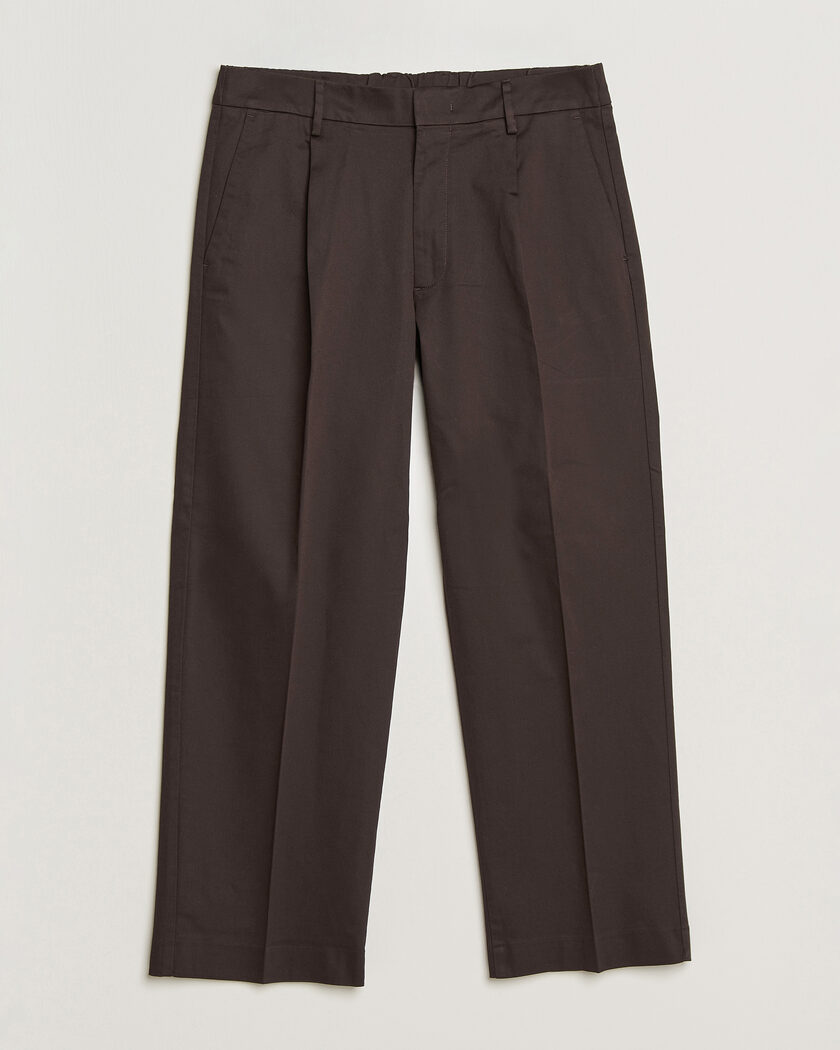 NN07 Kay Cotton Pleated Trousers Deep Truffle – Braun
