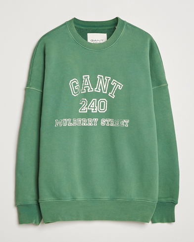 GANT 240 Mulberry Street Vintage Graphic Crew Neck Sweatshirts Forest Green – Grün