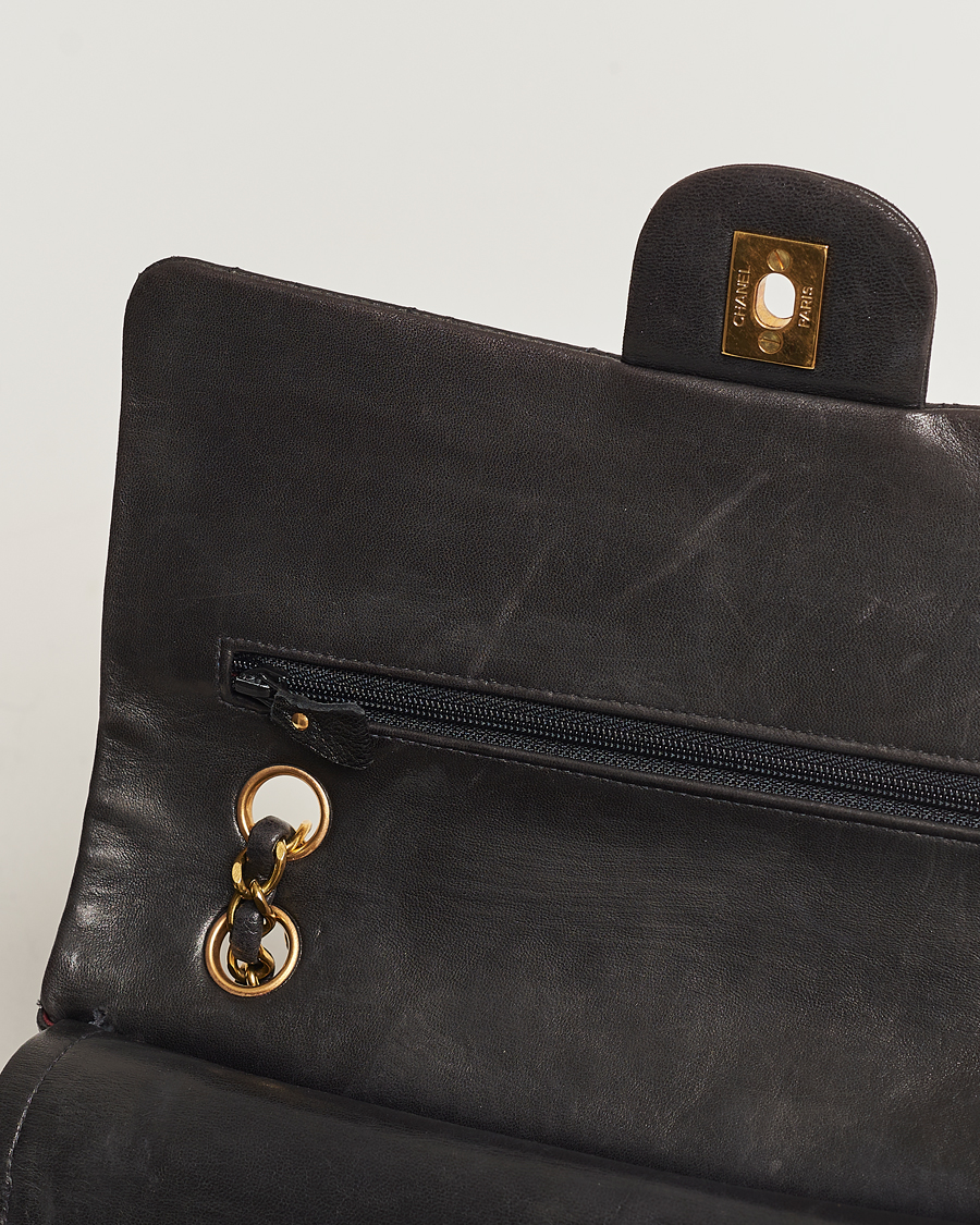 Herren | Chanel Pre-Owned Classic Medium Flap Bag Calf Leather Black | Chanel Pre-Owned | Classic Medium Flap Bag Calf Leather Black