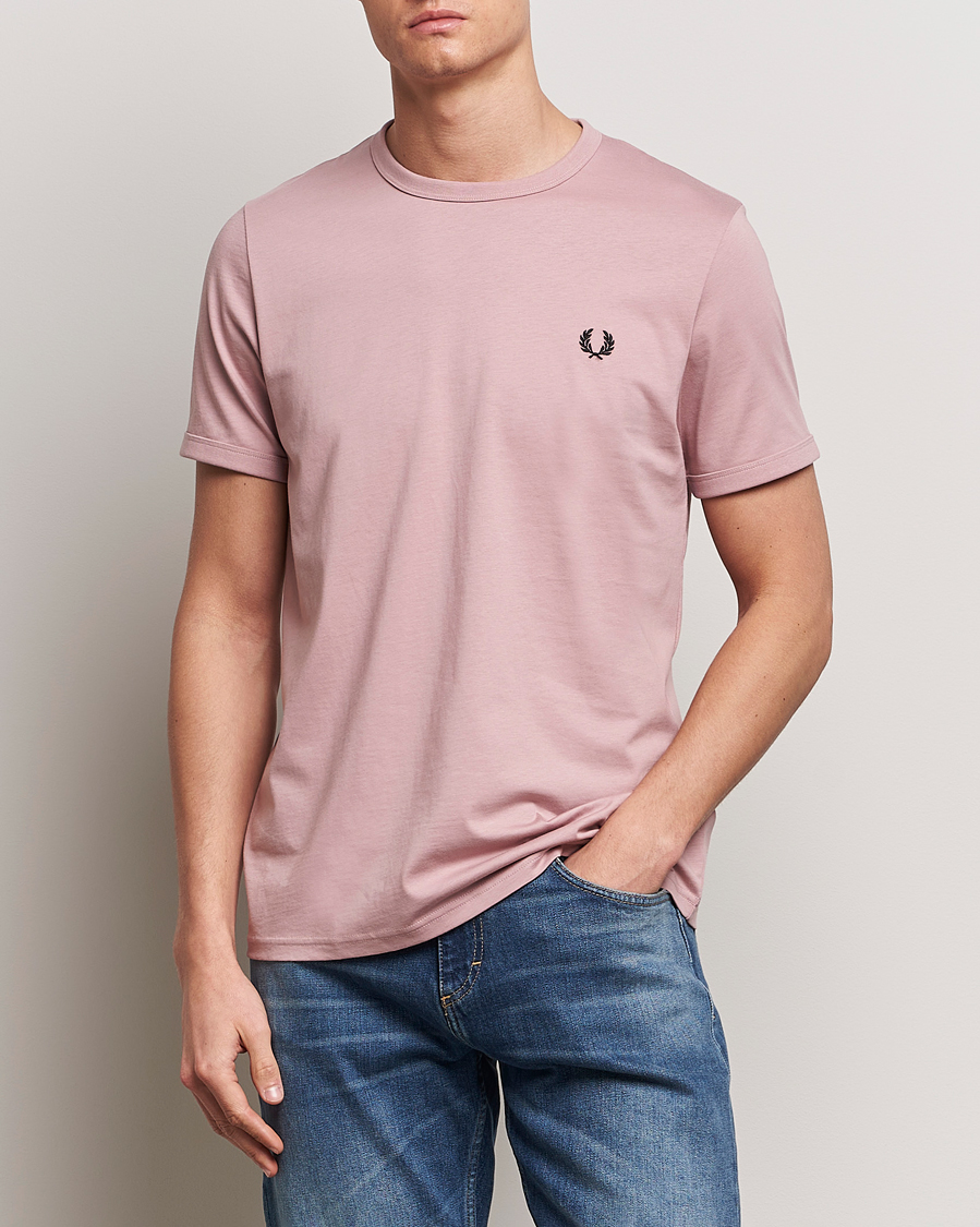 Herren |  | Fred Perry | Ringer T-Shirt Dusty Rose Pink