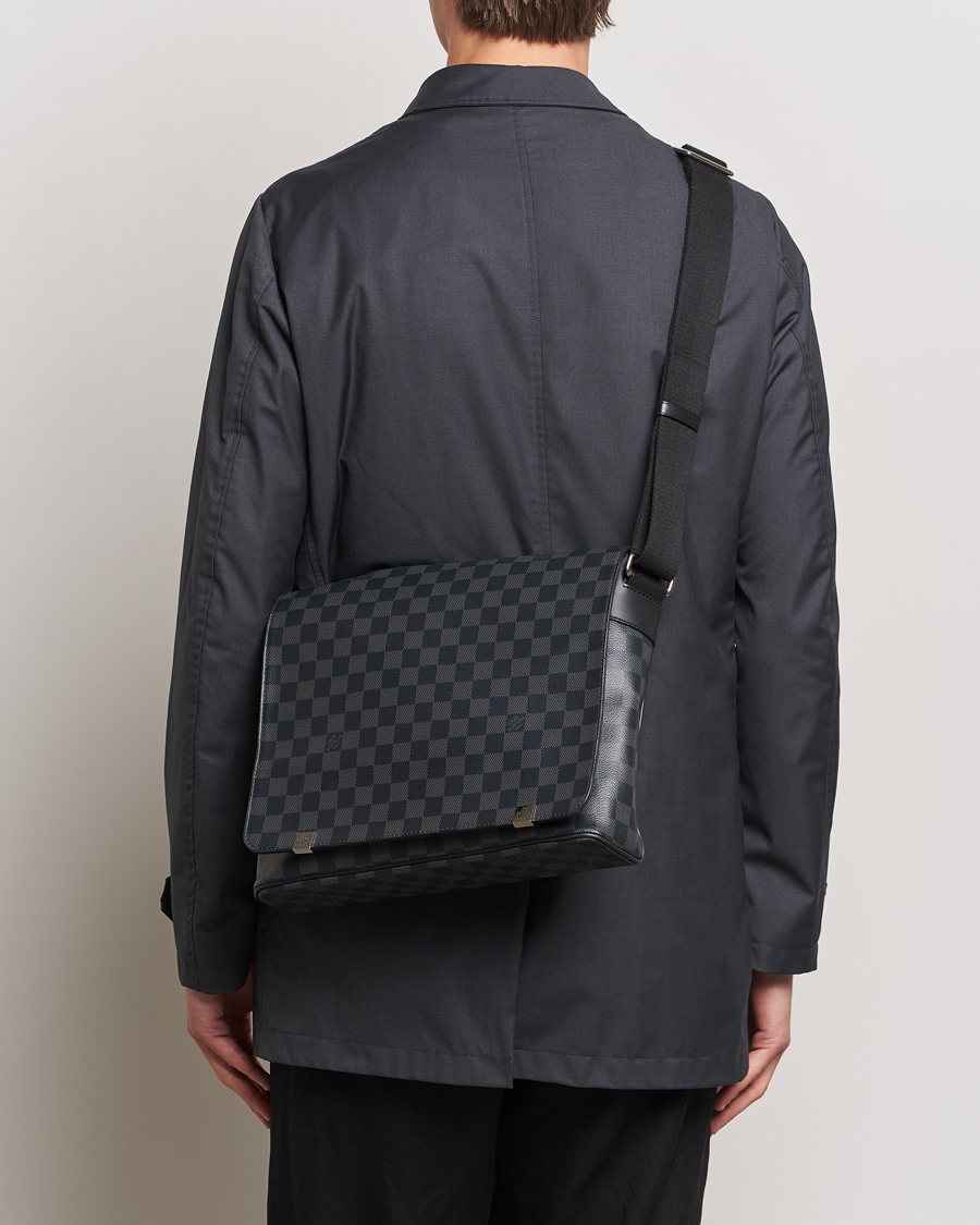 Herren | Pre-owned Accessoires | Louis Vuitton Pre-Owned | District PM Messenger Bag Damier Graphite