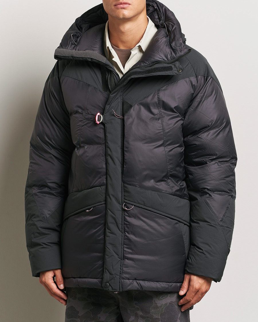 Herren | Daunenjacken | Klättermusen | Nifelheim Puffer Down Jacket Raven