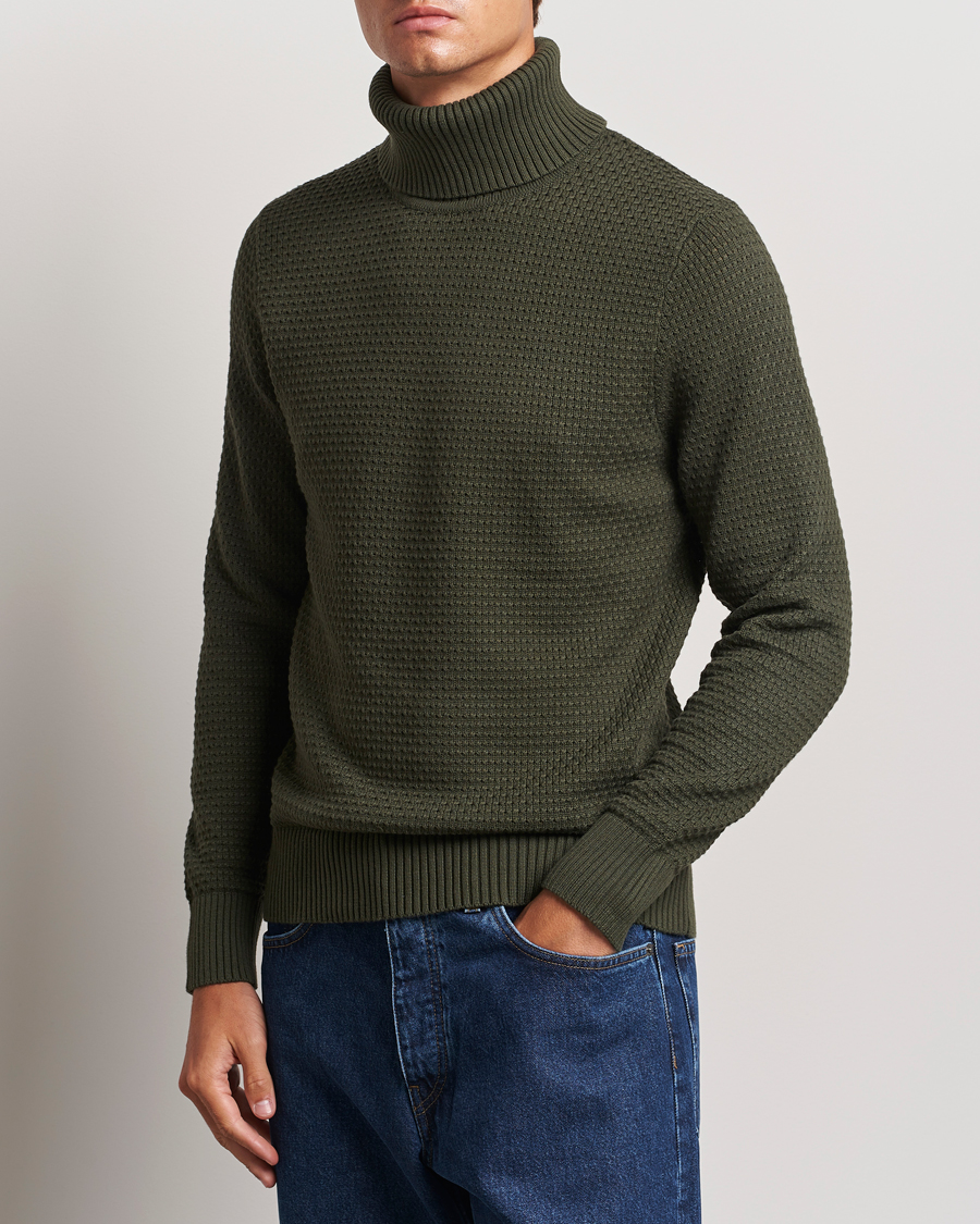 Herren | Business & Beyond - Casual | J.Lindeberg | Olivero Structure Cotton Turtleneck Forest Green