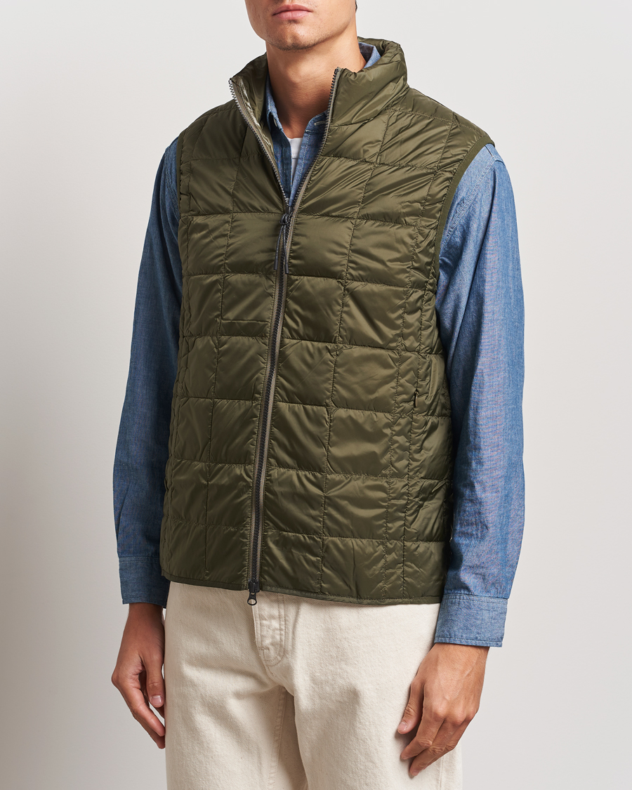 Herren | Jacken | TAION | High Neck Full Zip Lightweight Down Vest Dark Olive