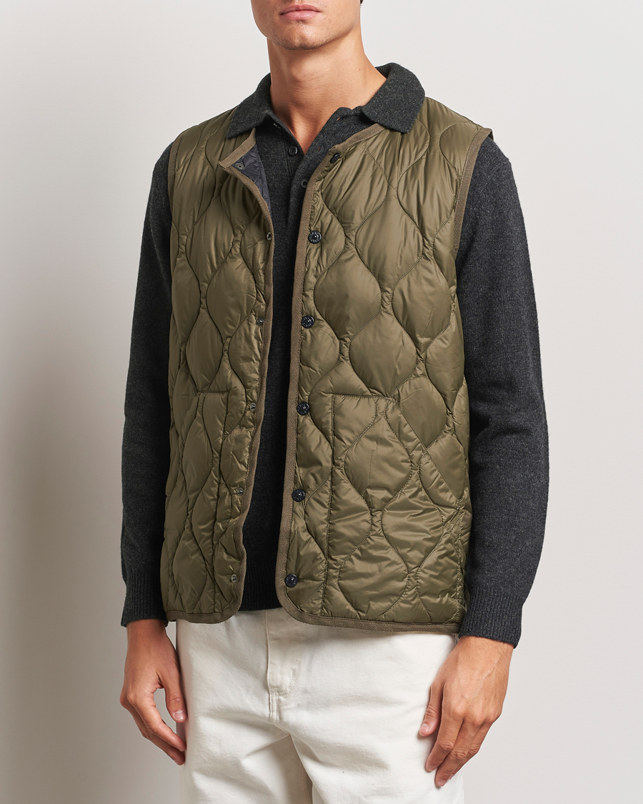 Herren |  | TAION | Military Crew Neck Down Vest Dark Olive