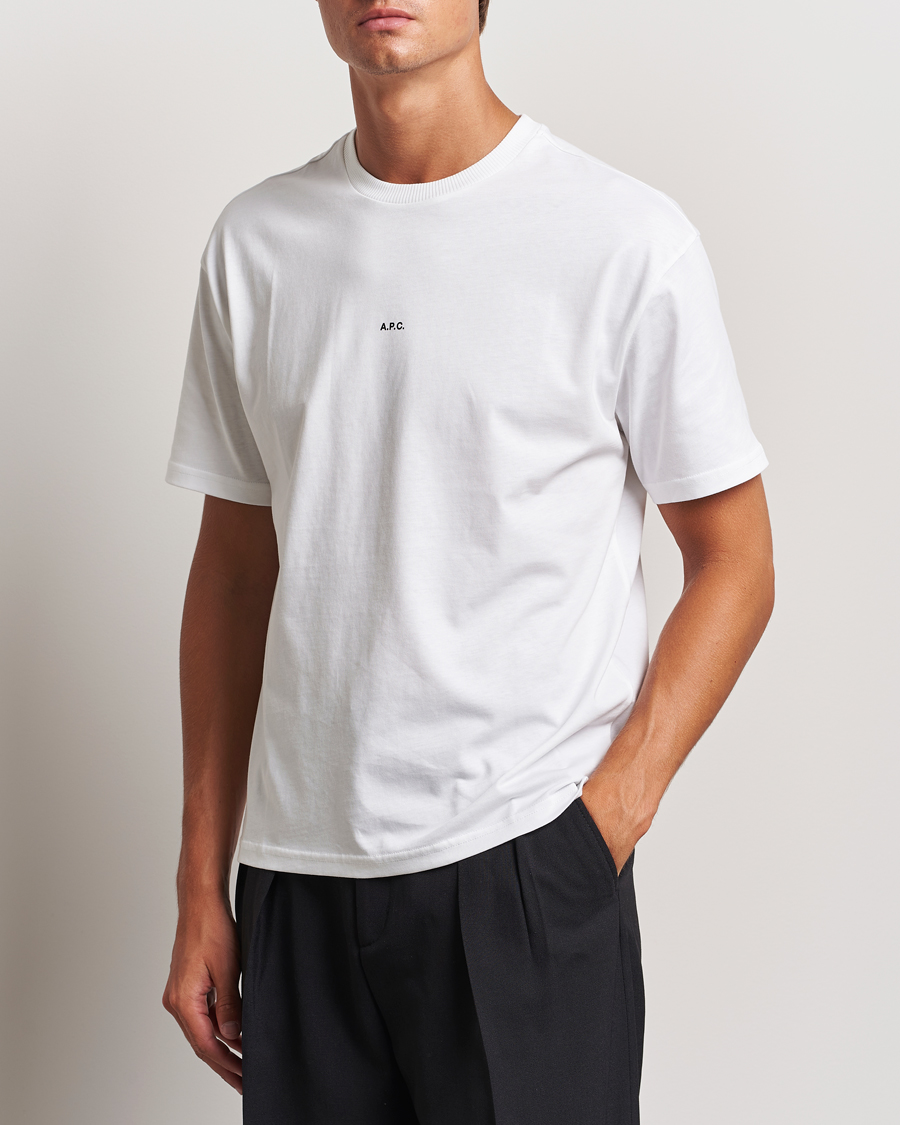 Herren | Kurzarm T-Shirt | A.P.C. | Boxy Micro Center Logo T-Shirt White