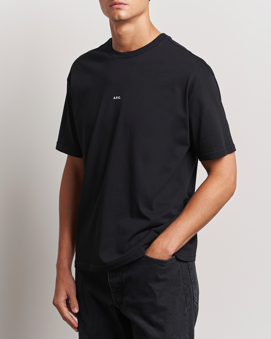Herren | Schwartze t-shirts | A.P.C. | Boxy Micro Center Logo T-Shirt Black