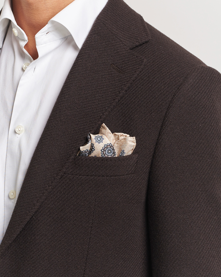 Herren |  | Amanda Christensen | Silk Twill Printed Flower Pocket Square Cream