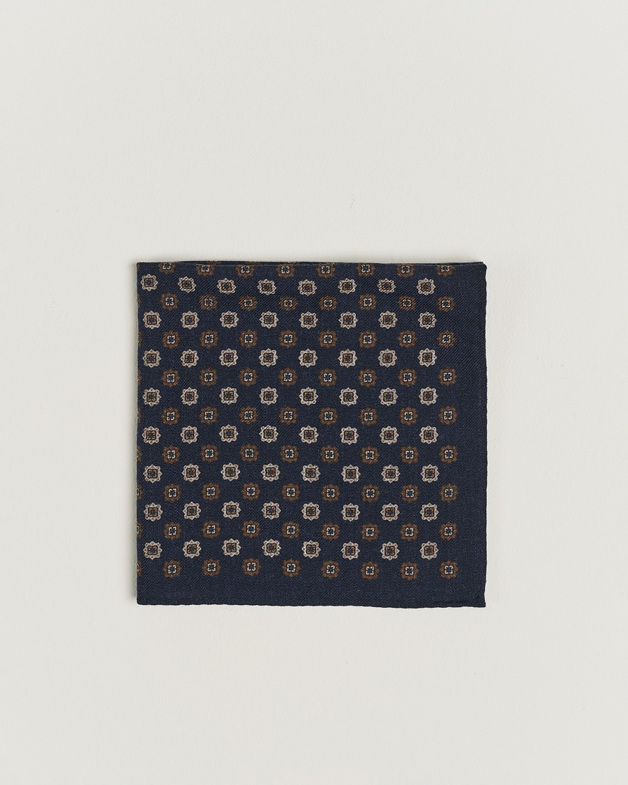 Herren | Neue Produktbilder | Amanda Christensen | Wool Flannel Printed Flower Pocket Square Navy