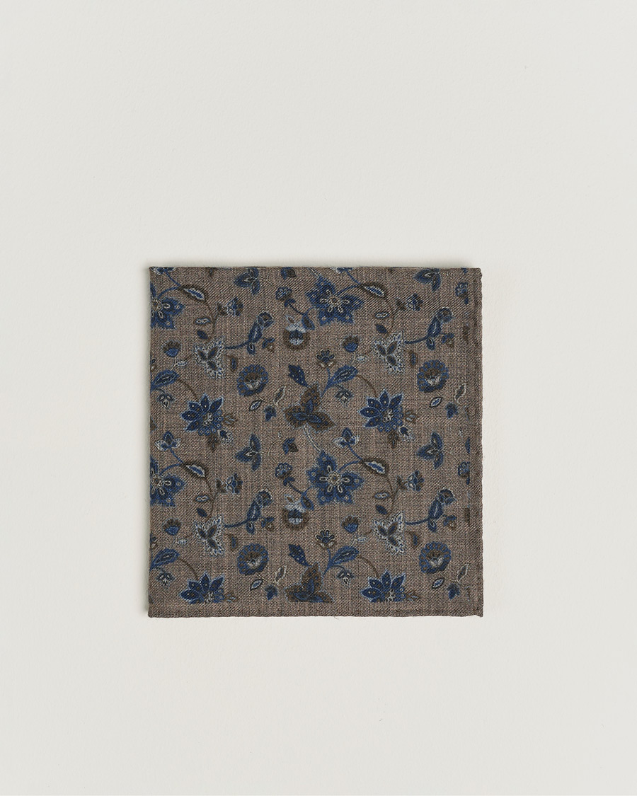 Herren | Neue Produktbilder | Amanda Christensen | Wool Flannel Printed Flower Pocket Square Brown