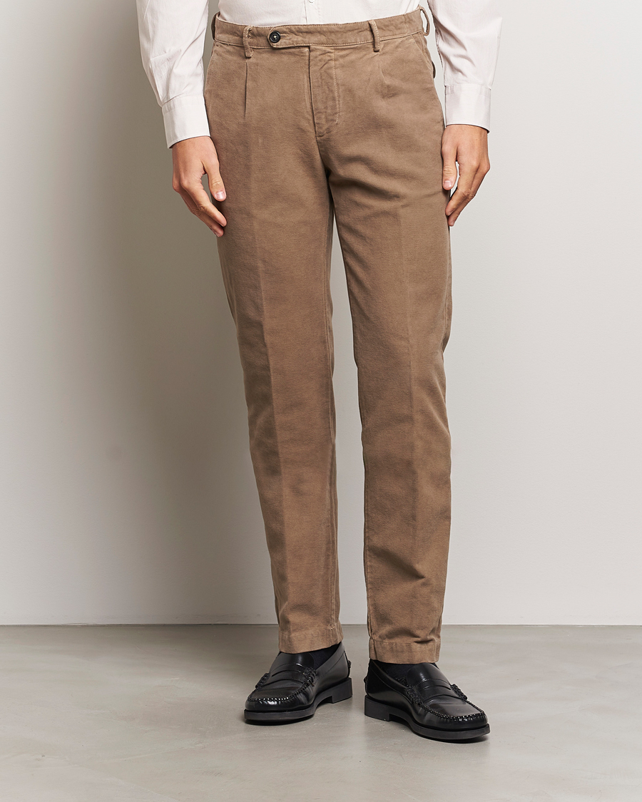 Herren |  | Massimo Alba | Ionio Pleated Moleskine Trousers Brown