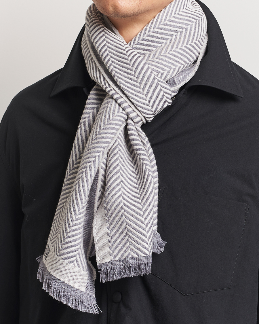 Herren |  | Giorgio Armani | Wool Chevron Scarf Light Grey