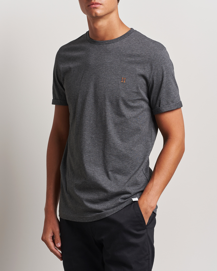 Herren | Neue Produktbilder | LES DEUX | Nørregaard T-Shirt Mountain Grey Melange