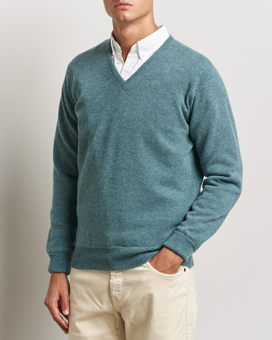 Herren | V-Ausschnitt | William Lockie | Rob Lambswool V-Neck Caspian