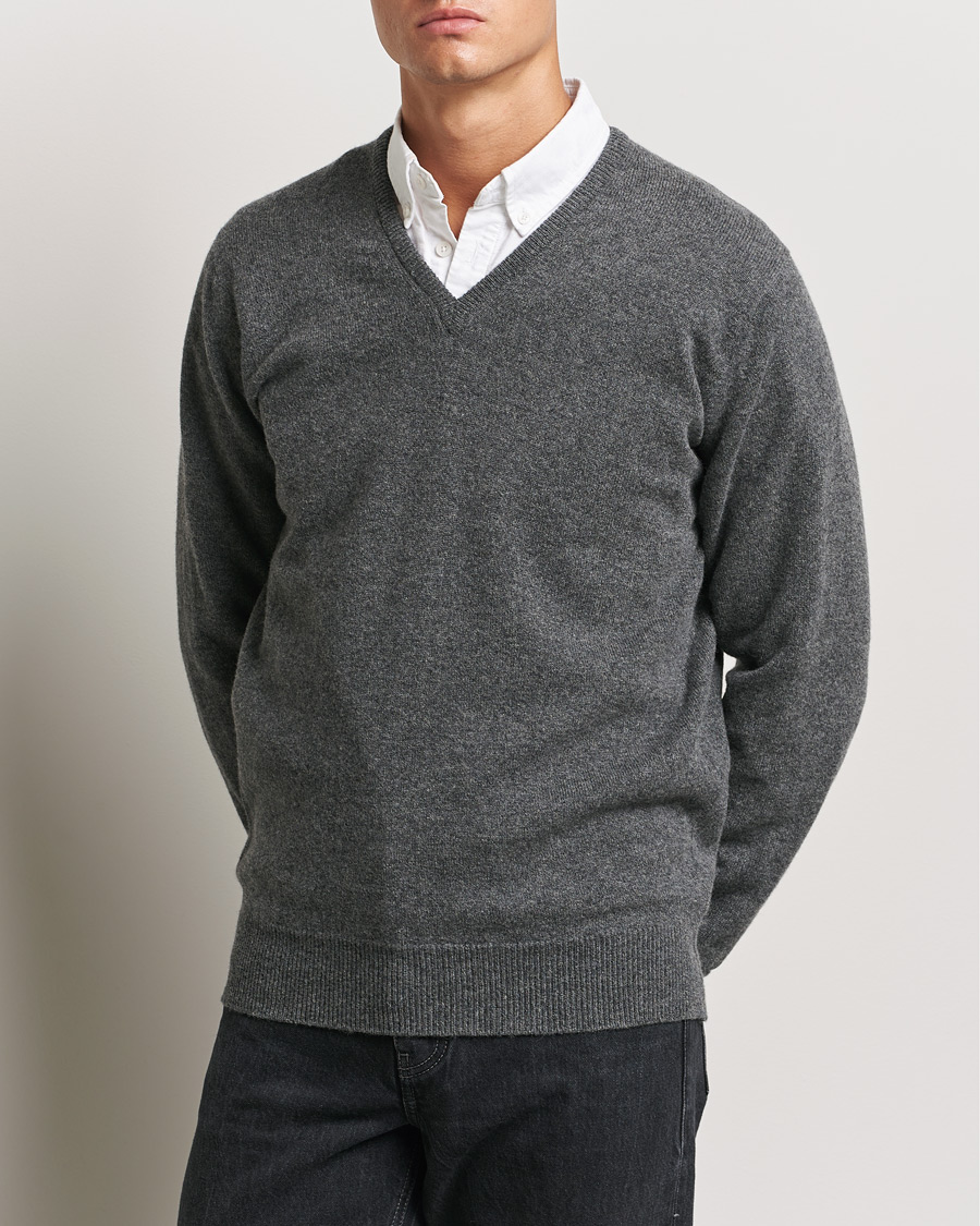 Herren | Neue Produktbilder | William Lockie | Rob Lambswool V-Neck Cliff