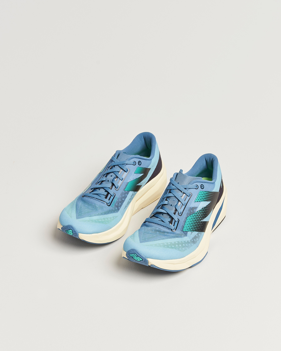 Herren |  | New Balance Running | FuelCell Rebel v4 Blue