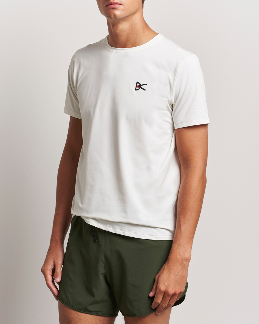 Herren |  | District Vision | Lightweight Short Sleeve T-Shirt Lunar White