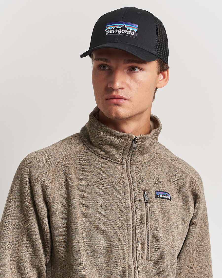 Herren |  | Patagonia | P-6 Logo LoPro Trucker Hat Black