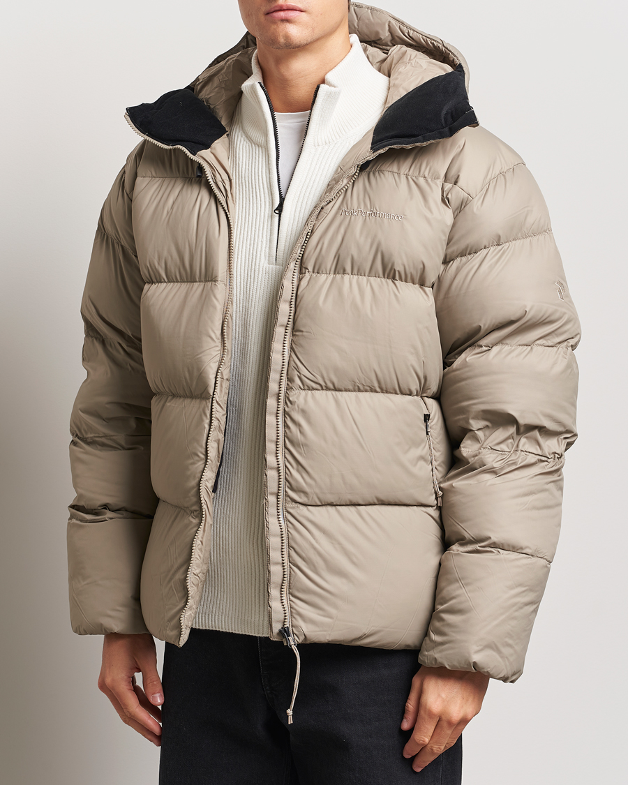 Herren |  | Peak Performance | Frost Oversized Down Puffer Avid Beige