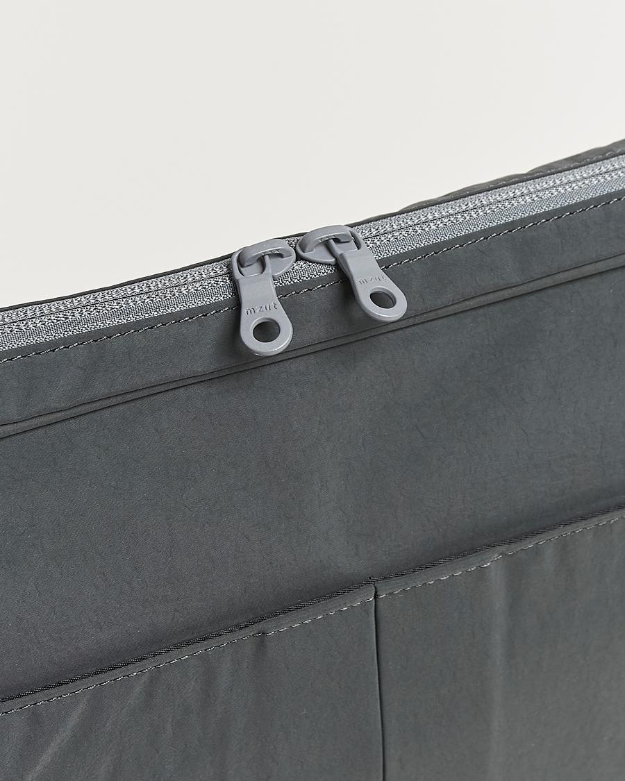 Herren | mazi untitled Nylon Laptop Pouch 16 Inch Grey | mazi untitled | Nylon Laptop Pouch 16 Inch Grey