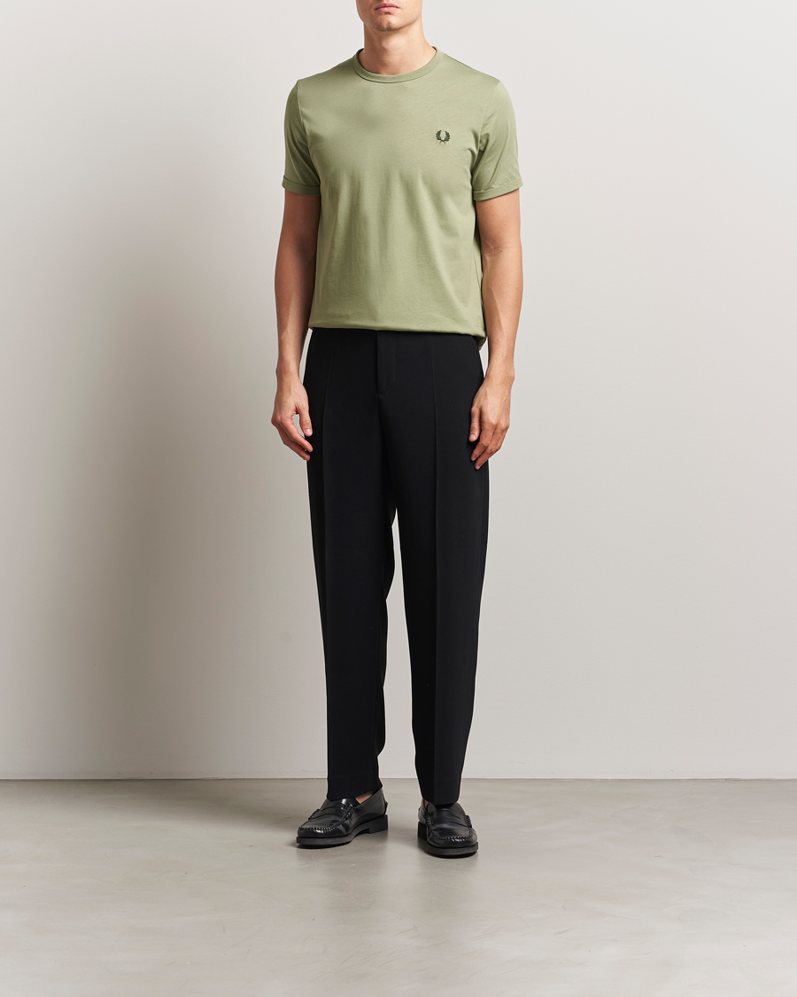 Herren | T-Shirts | Fred Perry | Ringer T-Shirt Olive Mint